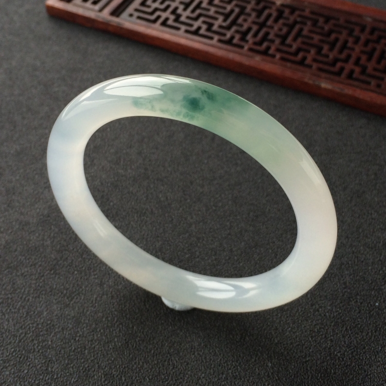 (超值推荐)冰种飘花圆条手镯(55.7mm)