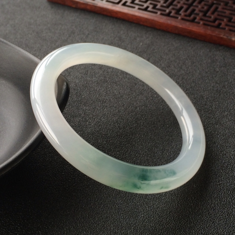 (超值推荐)冰种飘花圆条手镯(55.7mm)