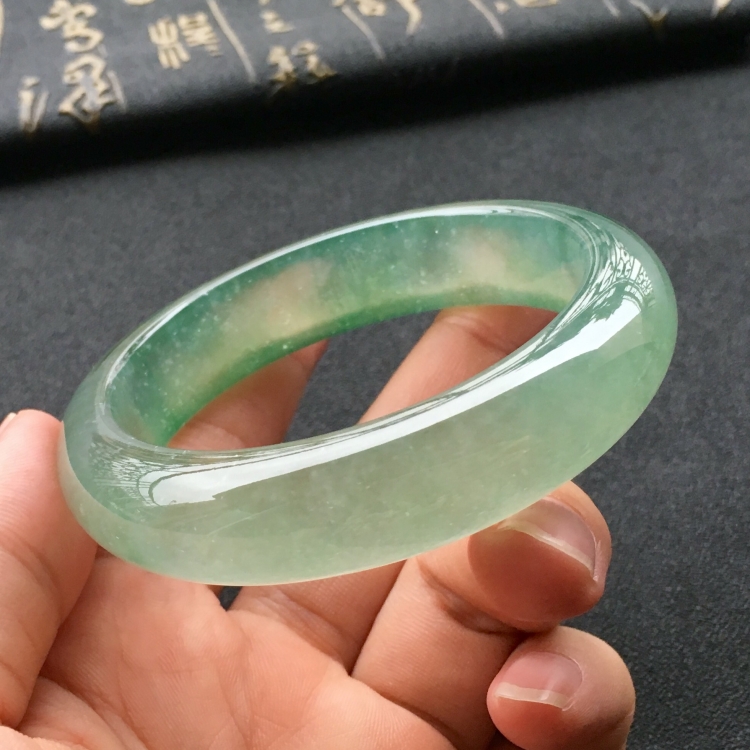 (超值推荐)冰种晴水手镯(57.3mm)