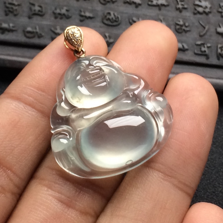 （超值推荐）冰玻种淡晴水玉佛挂件（金扣）