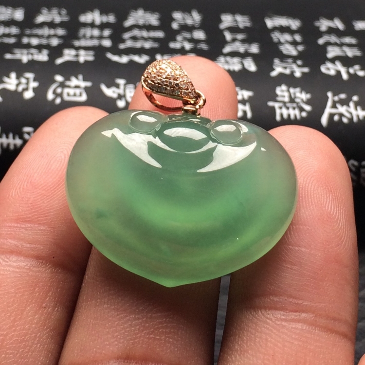 （超值推荐）冰种晴水如意挂件（金扣）