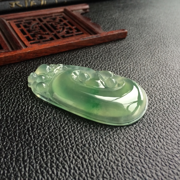 (超值推荐)冰种晴水飘花如意挂件