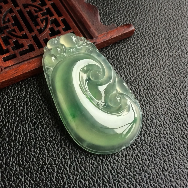 (超值推荐)冰种晴水飘花如意挂件