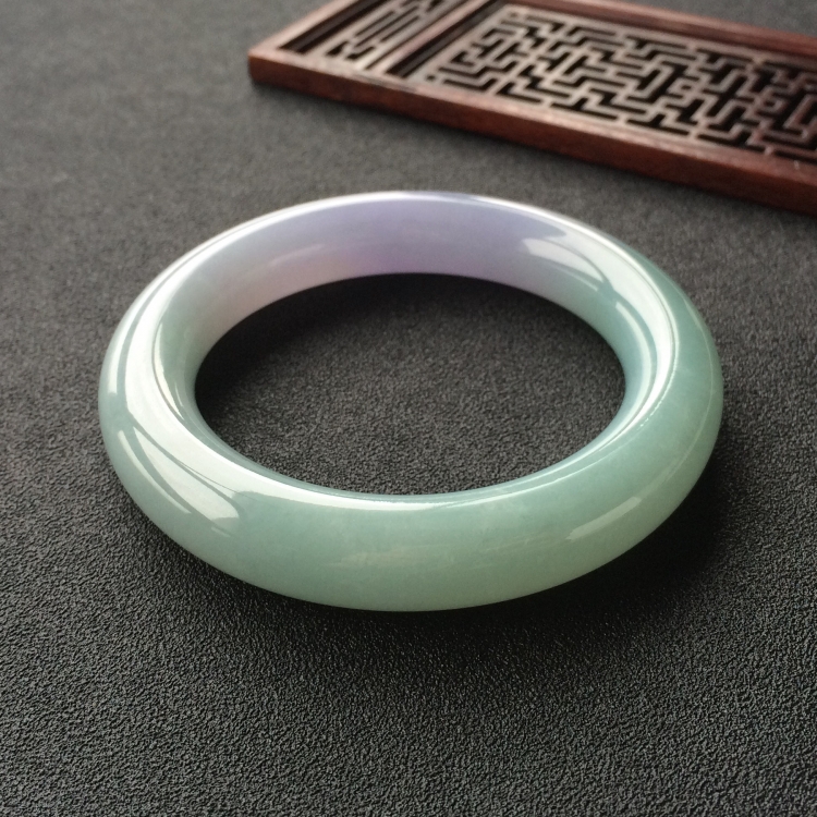 (超值推荐)糯冰种晴水紫罗兰圆条手镯(55.1mm)