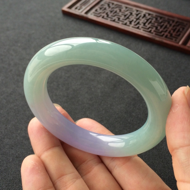 (超值推荐)糯冰种晴水紫罗兰圆条手镯(55.1mm)