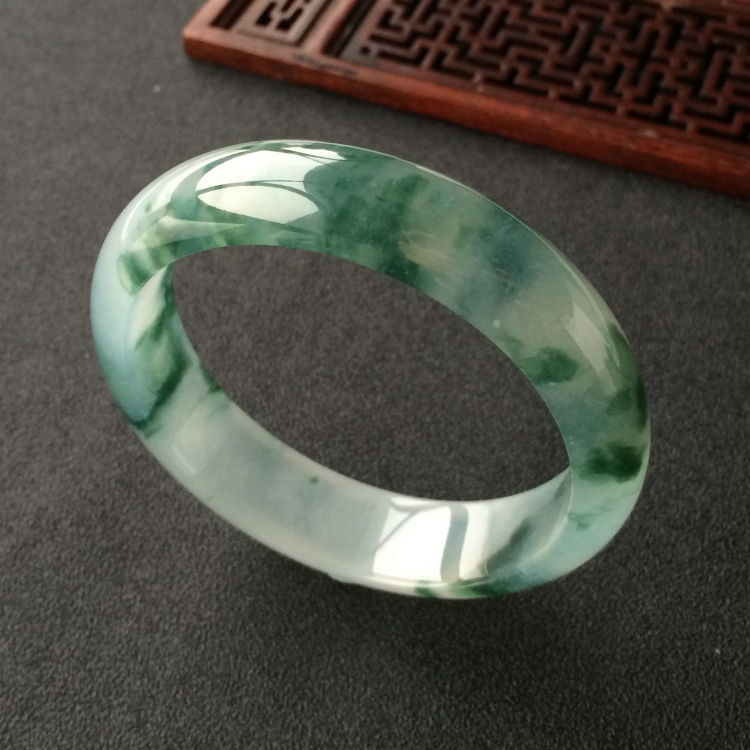 (超值推荐)冰种飘花手镯(57.1mm)