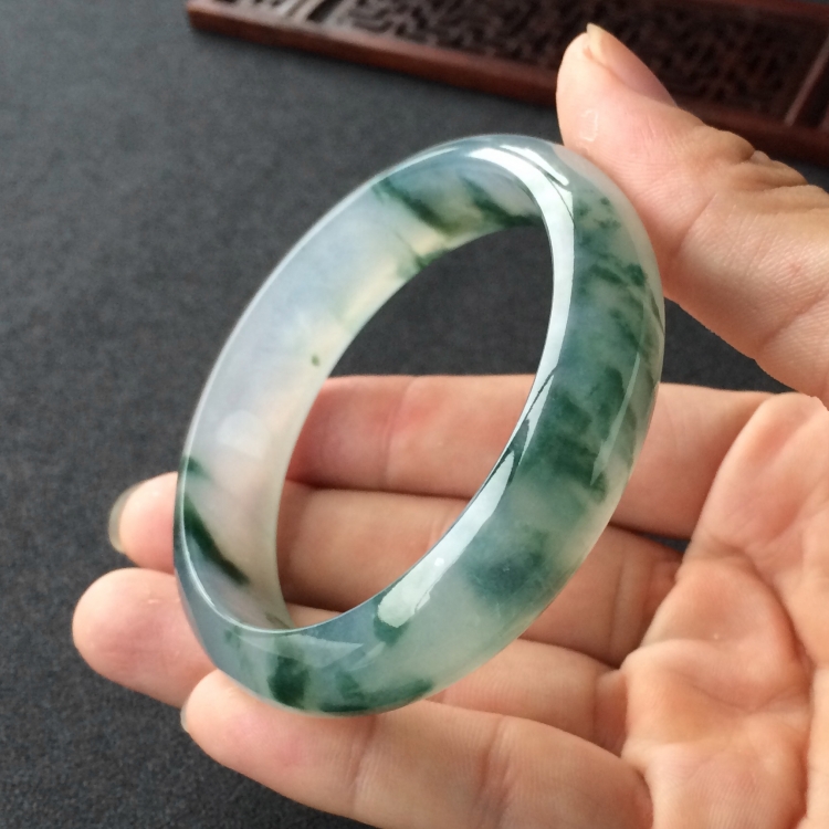 (超值推荐)冰种飘花手镯(57.1mm)