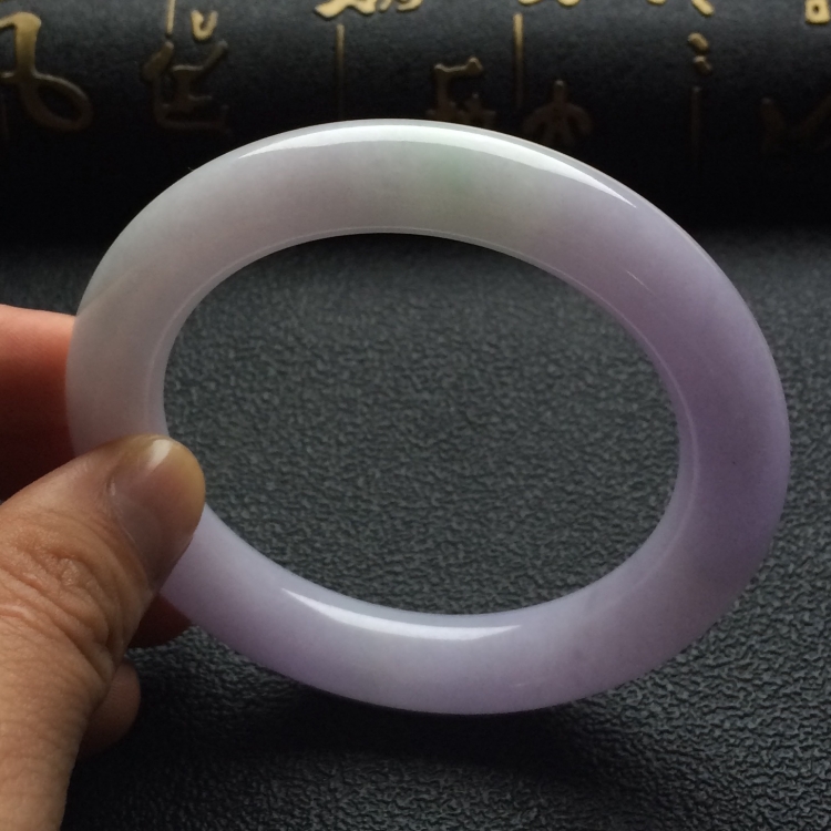 （超值推荐）糯冰种淡紫罗兰圆条手镯（56mm）