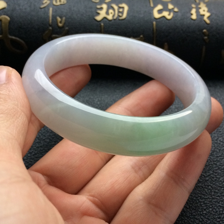 （超值推荐）糯冰种晴水手镯（56mm）