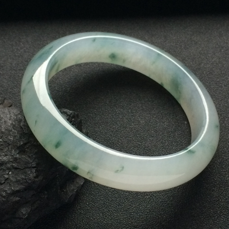 （超值推荐）糯冰种飘花手镯（55.4mm）