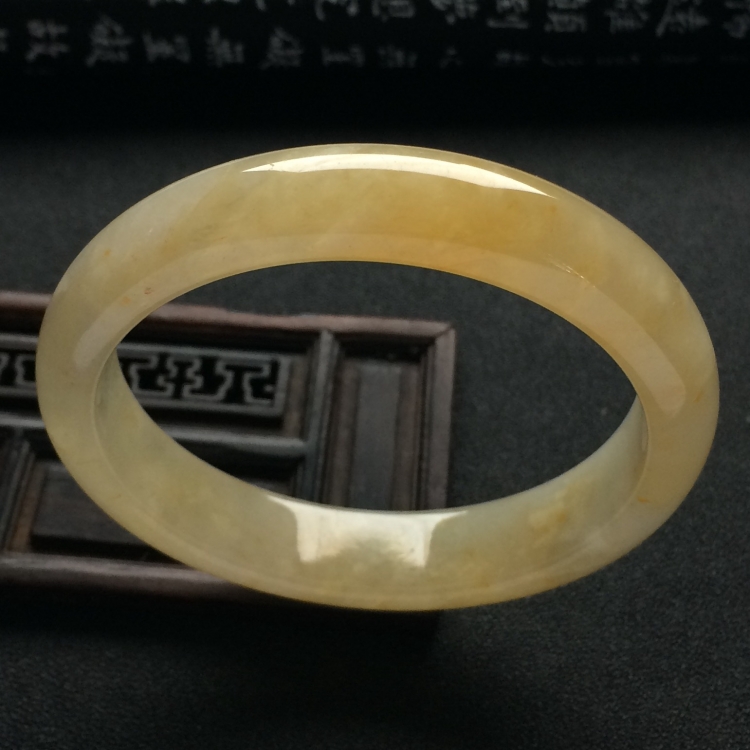 （超值推荐）糯冰种黄翡手镯（54.7mm）