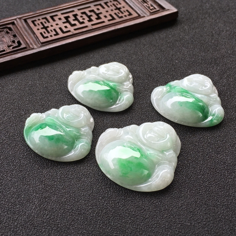 (超值推荐)糯冰种飘翠玉佛挂件一批