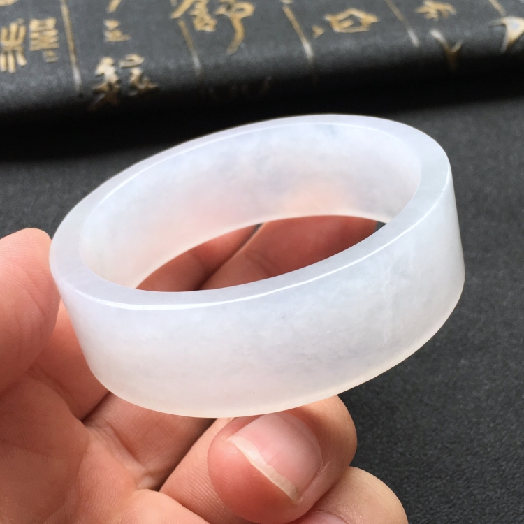 (超值推荐)糯冰种白色手镯(50mm)