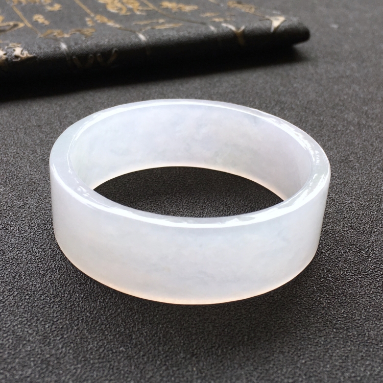 (超值推荐)糯冰种白色手镯(50mm)