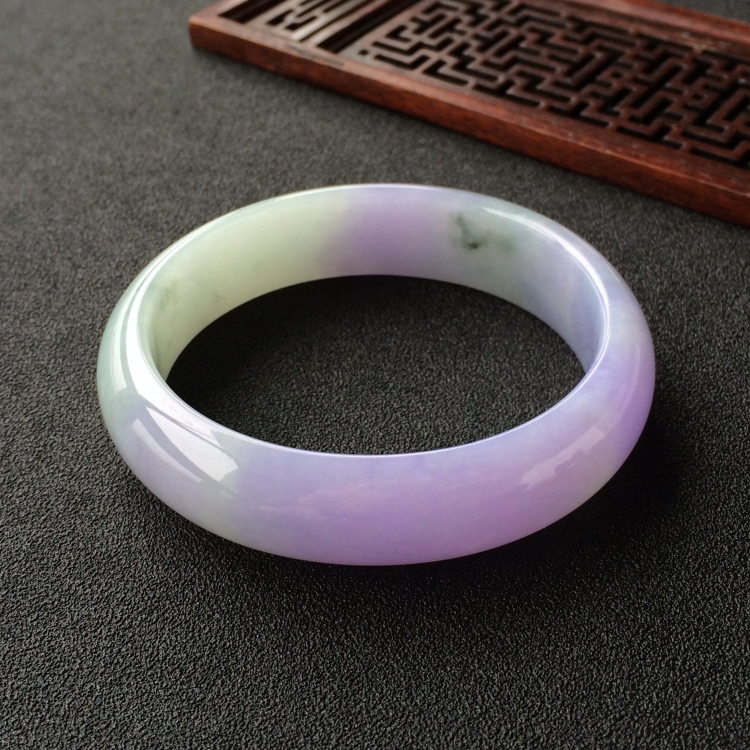 (超值推荐)糯冰种紫罗兰略飘花贵妃镯(55.3mm-51.2mm)