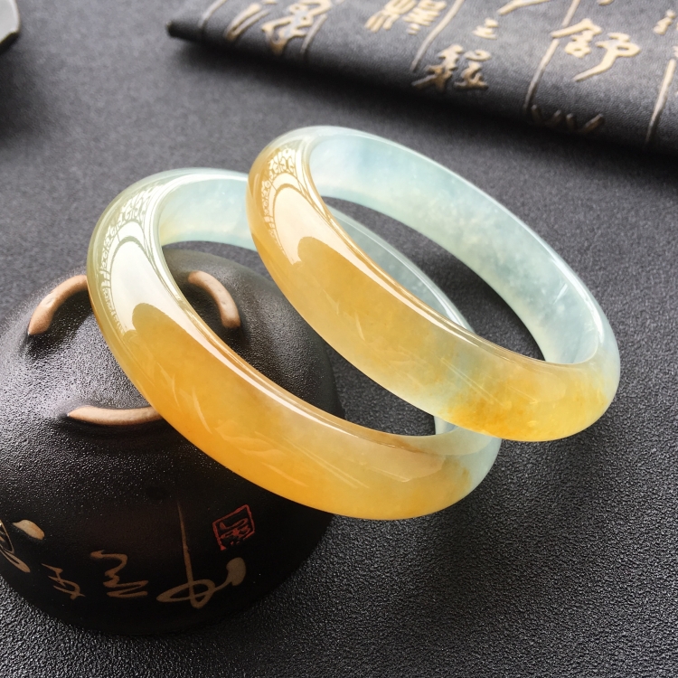 (超值推荐)冰种黄翡手镯一对(55.8mm/56.5mm)