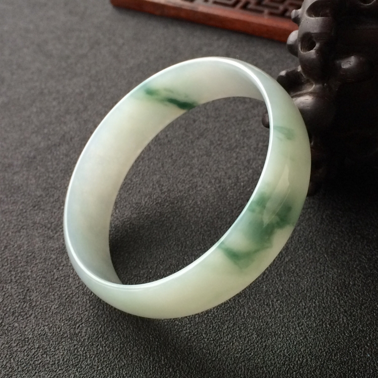 (超值推荐)糯冰种飘花手镯(51.7mm)