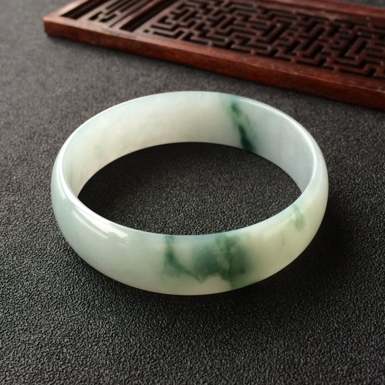 (超值推荐)糯冰种飘花手镯(51.7mm)