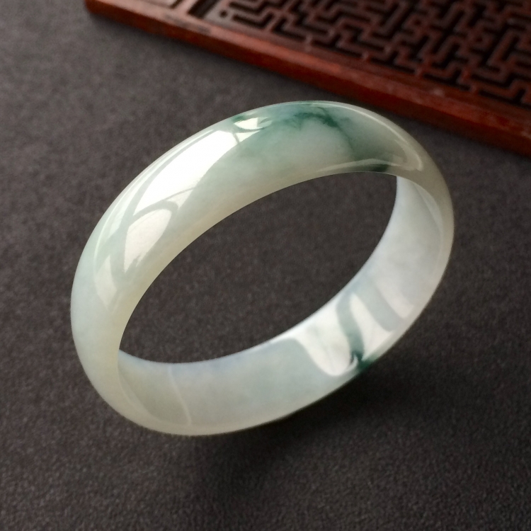 (超值推荐)糯冰种飘花手镯(51.7mm)