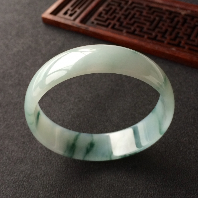 (超值推荐)糯冰种飘花手镯(52.5mm)