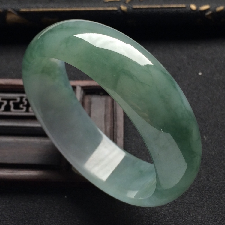 （超值推荐）糯冰 种飘花贵妃手镯（53.3mm-48.5mm）