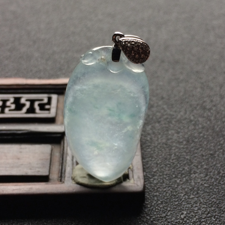 （超值推荐）冰种飘花福瓜挂件