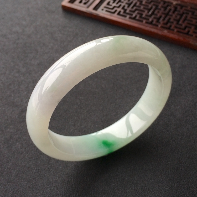 (超值推荐)糯冰种飘翠手镯(59.6mm)