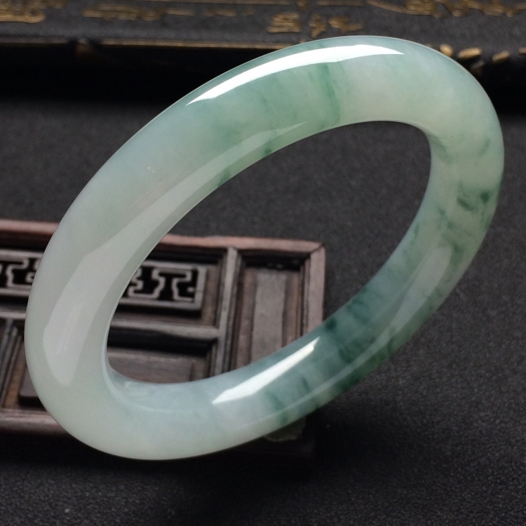 （超值推荐）糯冰种飘花圆条手镯（56mm）