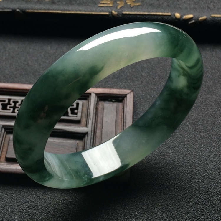 （超值推荐）冰种飘花手镯（58.4mm）