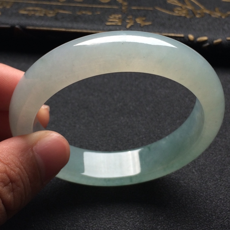 （超值推荐）冰种飘花手镯（54.1mm）