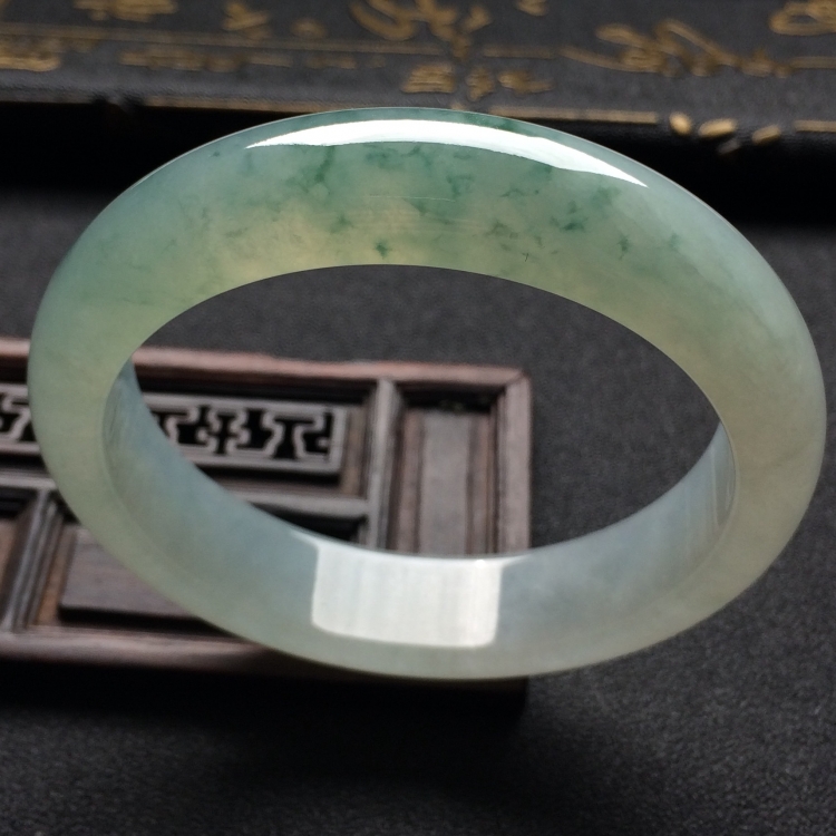 （超值推荐）冰种飘花手镯（54.1mm）