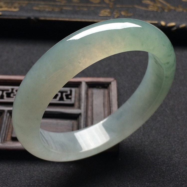 （超值推荐）冰种飘花手镯（54.1mm）