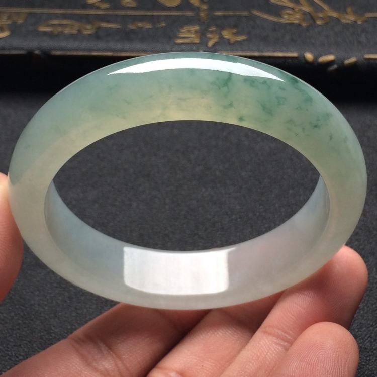 （超值推荐）冰种飘花手镯（54.1mm）