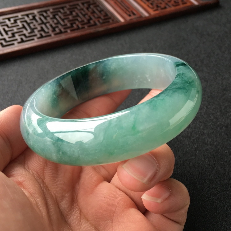(超值推荐)糯冰种飘花手镯(59mm)