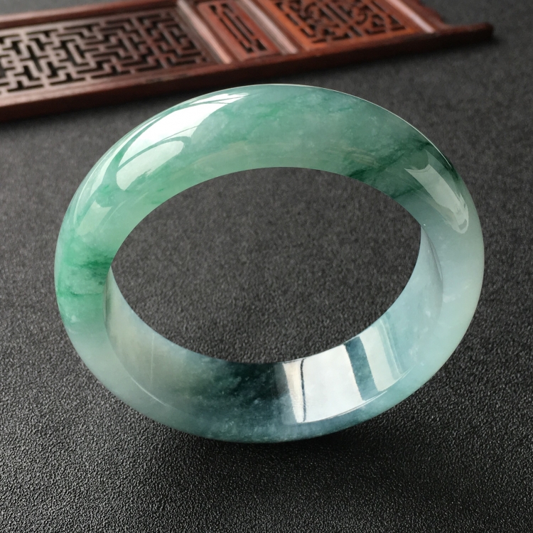 (超值推荐)糯冰种飘花手镯(59mm)