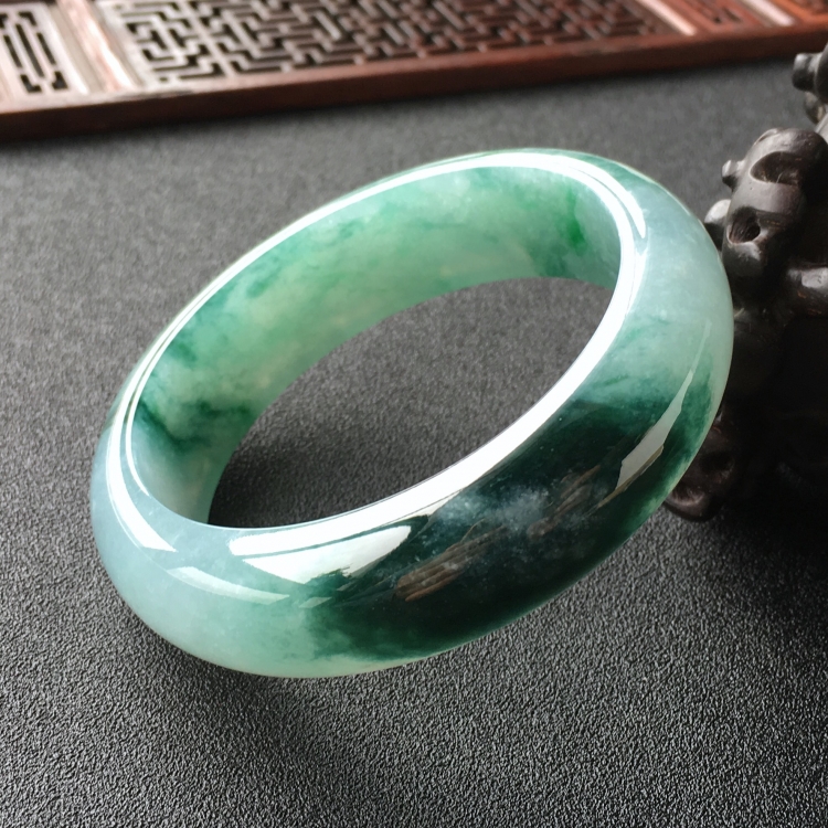 (超值推荐)糯冰种飘花手镯(59mm)