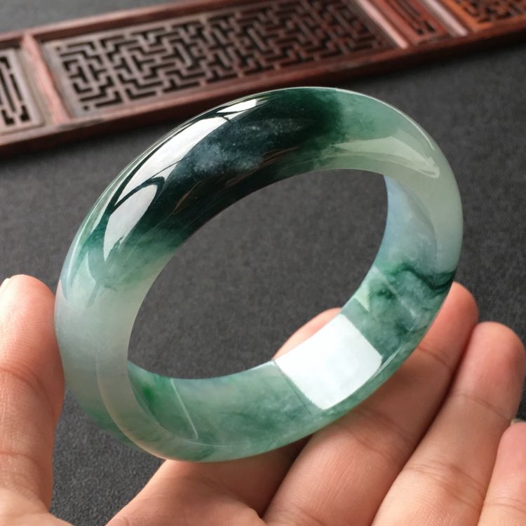 (超值推荐)糯冰种飘花手镯(59mm)