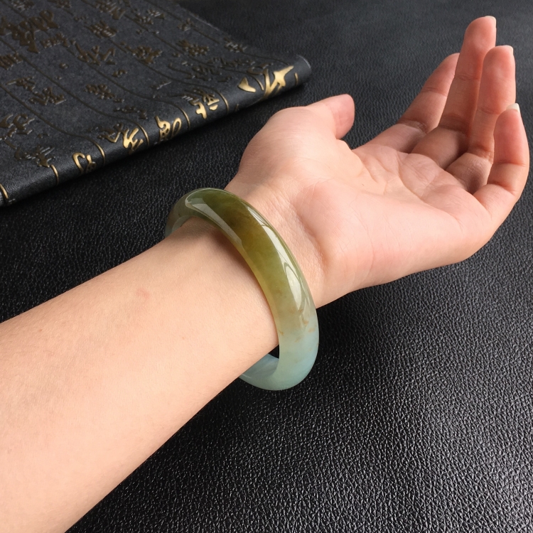 (超值推荐)糯冰种晴水褐黄翡手镯(60.5mm)