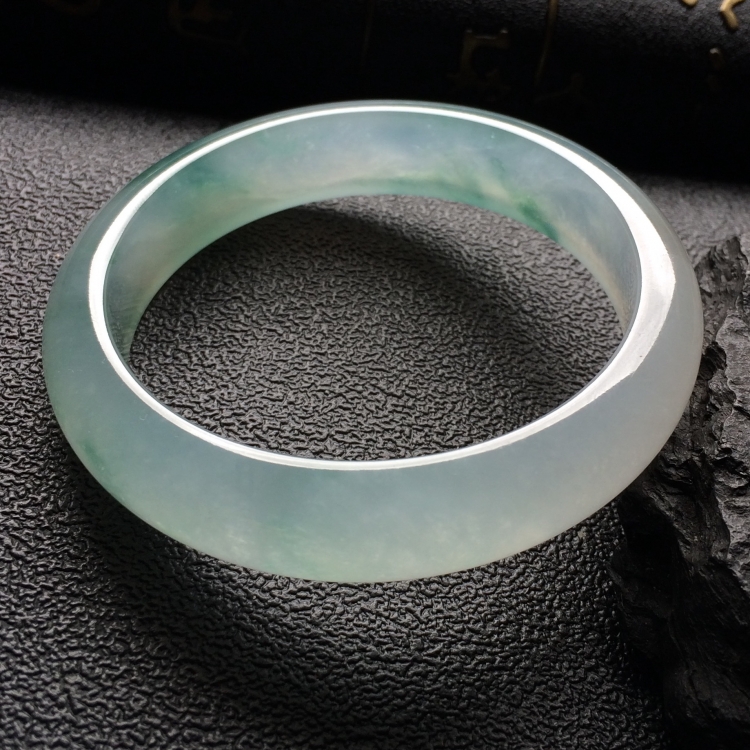 （超值推荐）冰种飘花手镯（57mm）