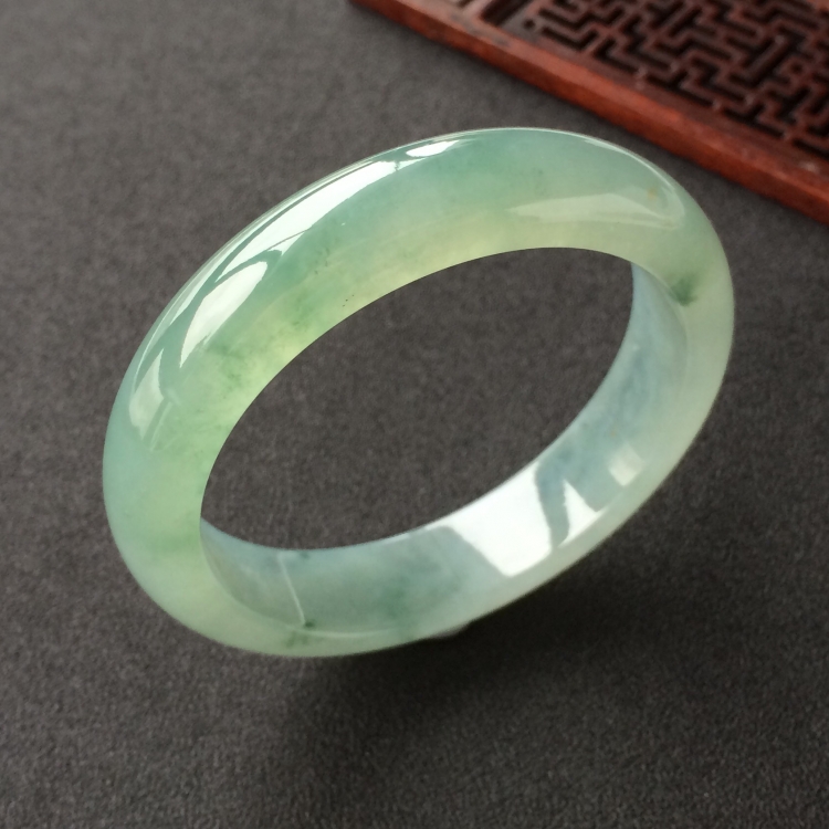 (超值推荐)冰种晴水飘花手镯(57.4mm)