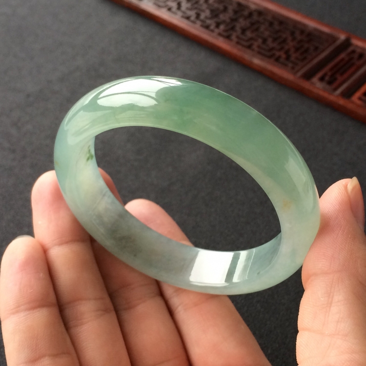 (超值推荐)冰种晴水飘花手镯(57.4mm)