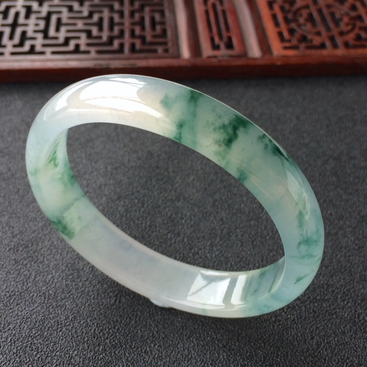(超值推荐)冰种飘花贵妃镯(50.5mm-45.5mm)