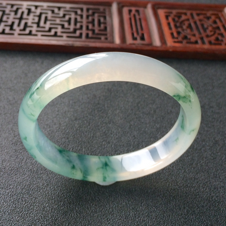 (超值推荐)冰种飘花贵妃镯(50.5mm-45.5mm)