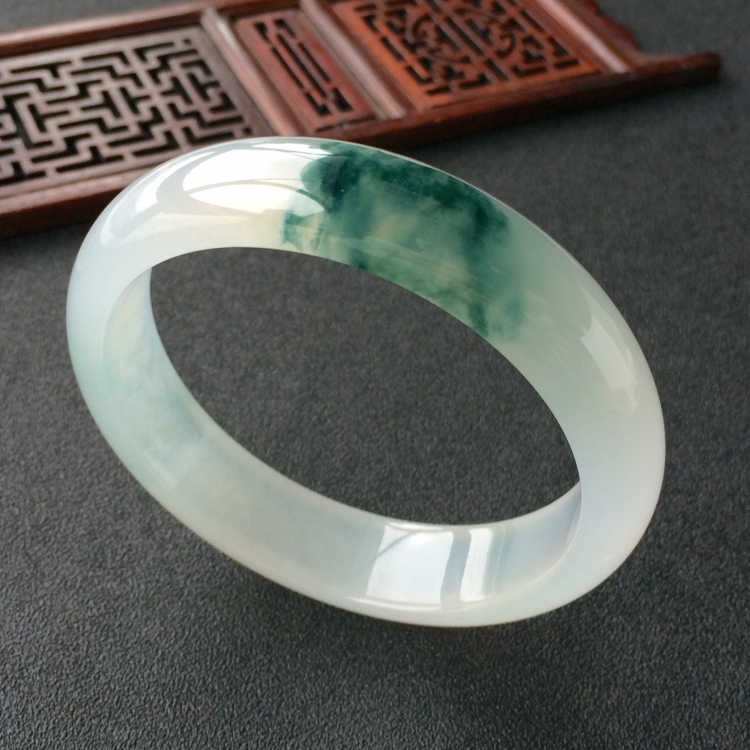 (超值推荐)冰种飘花手镯(58mm)