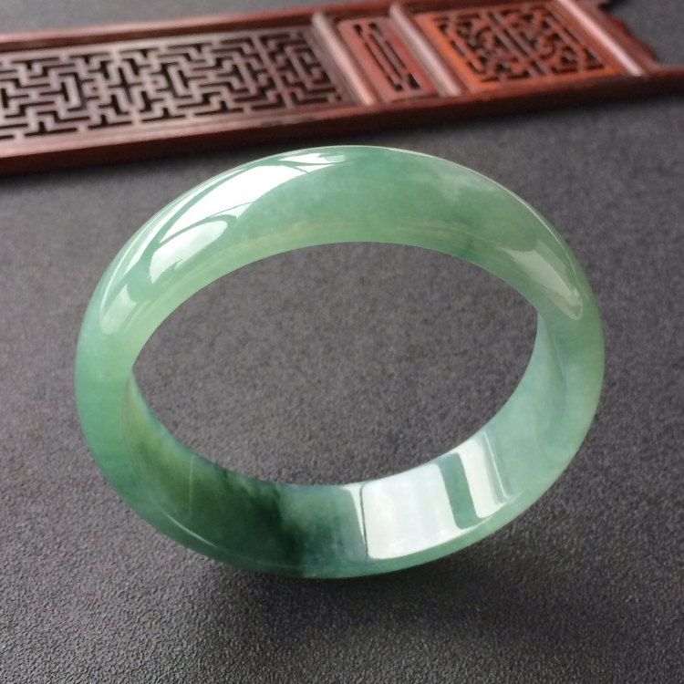 (超值推荐)糯冰种晴水飘花手镯(61mm)