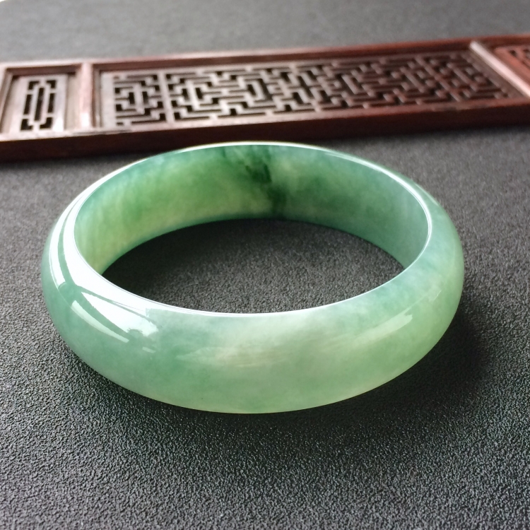 (超值推荐)糯冰种晴水飘花手镯(61mm)