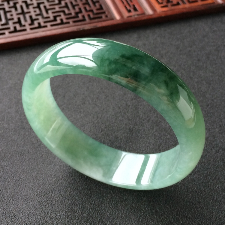 (超值推荐)糯冰种晴水飘花手镯(61mm)