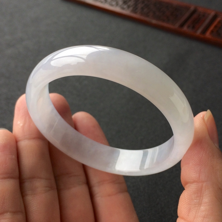 (超值推荐)糯冰种淡紫罗兰手镯(55.8mm)
