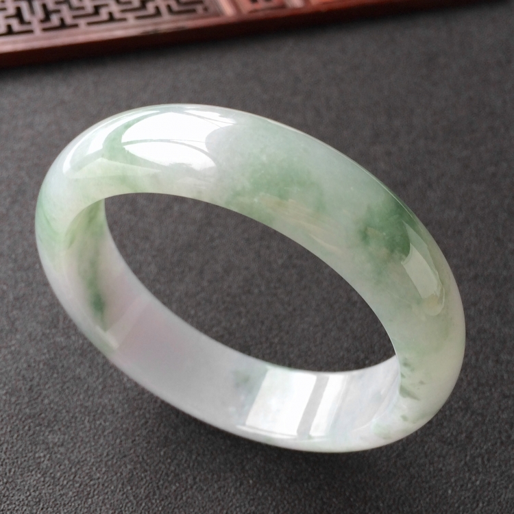 (超值推荐)糯冰种飘花手镯(57.8mm)