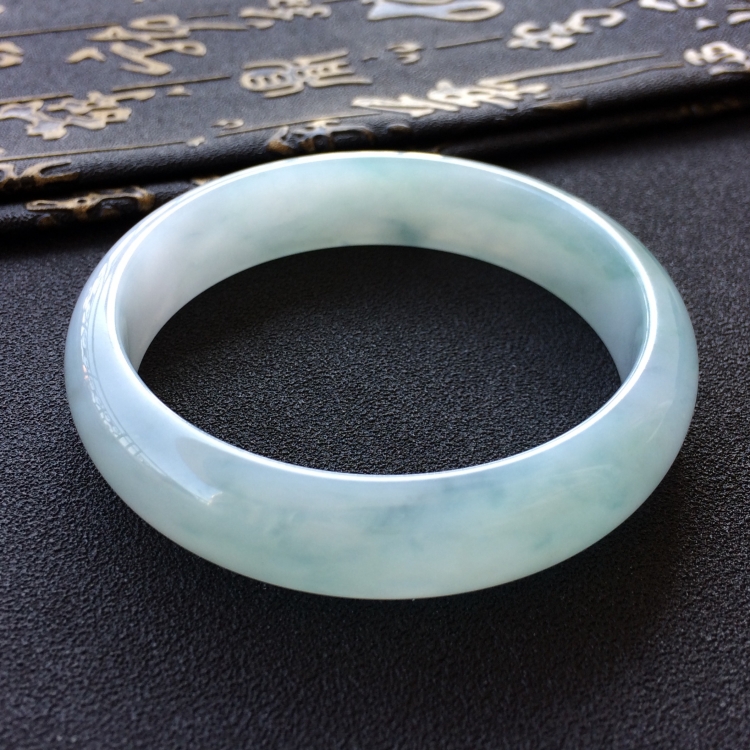 (超值推荐)糯冰种晴水飘花手镯(56mm)